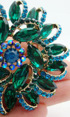 Green Rhinestone Brooch