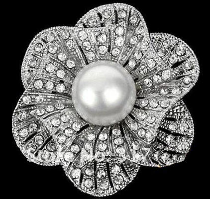 Pearl Rhinestone Brooch