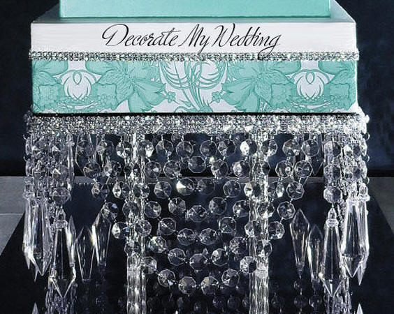 Vintage Vivian Cake Stand