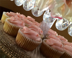 Pearl Rhinestone Cupcakte Stand